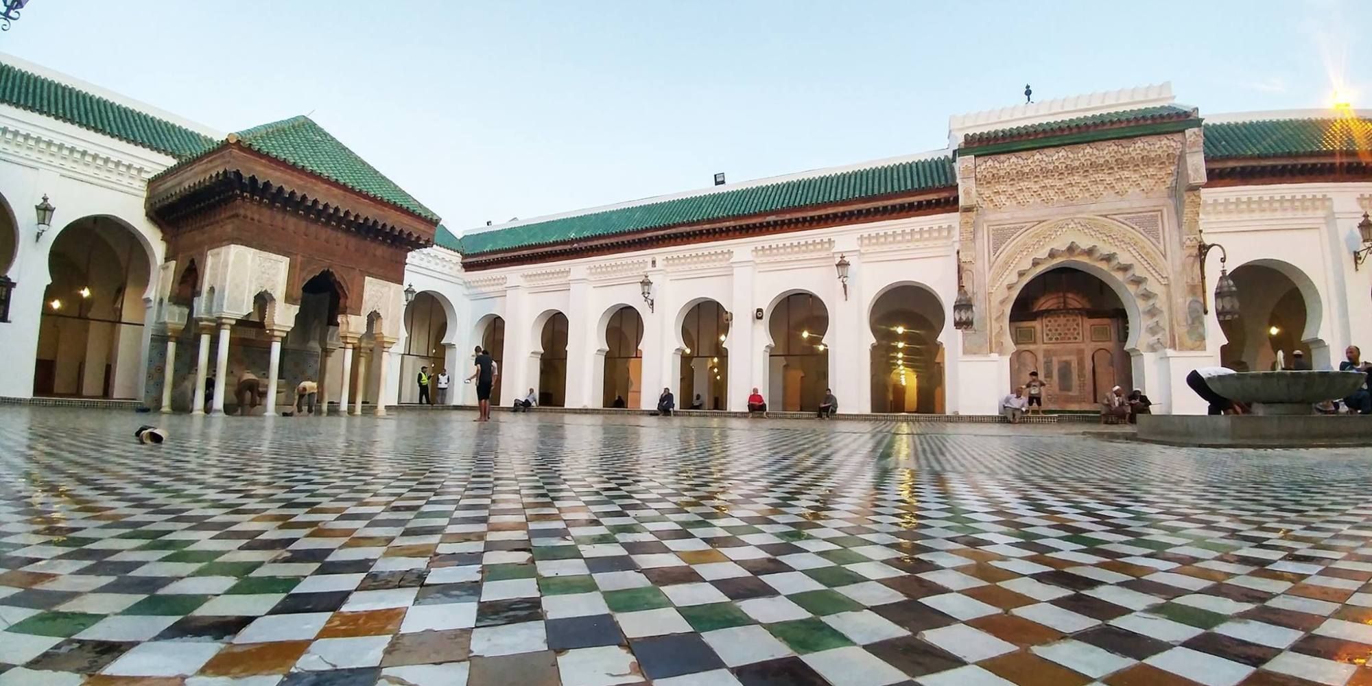 جامع القرويين في المغرب.. تاريخ من العلم والعبادة