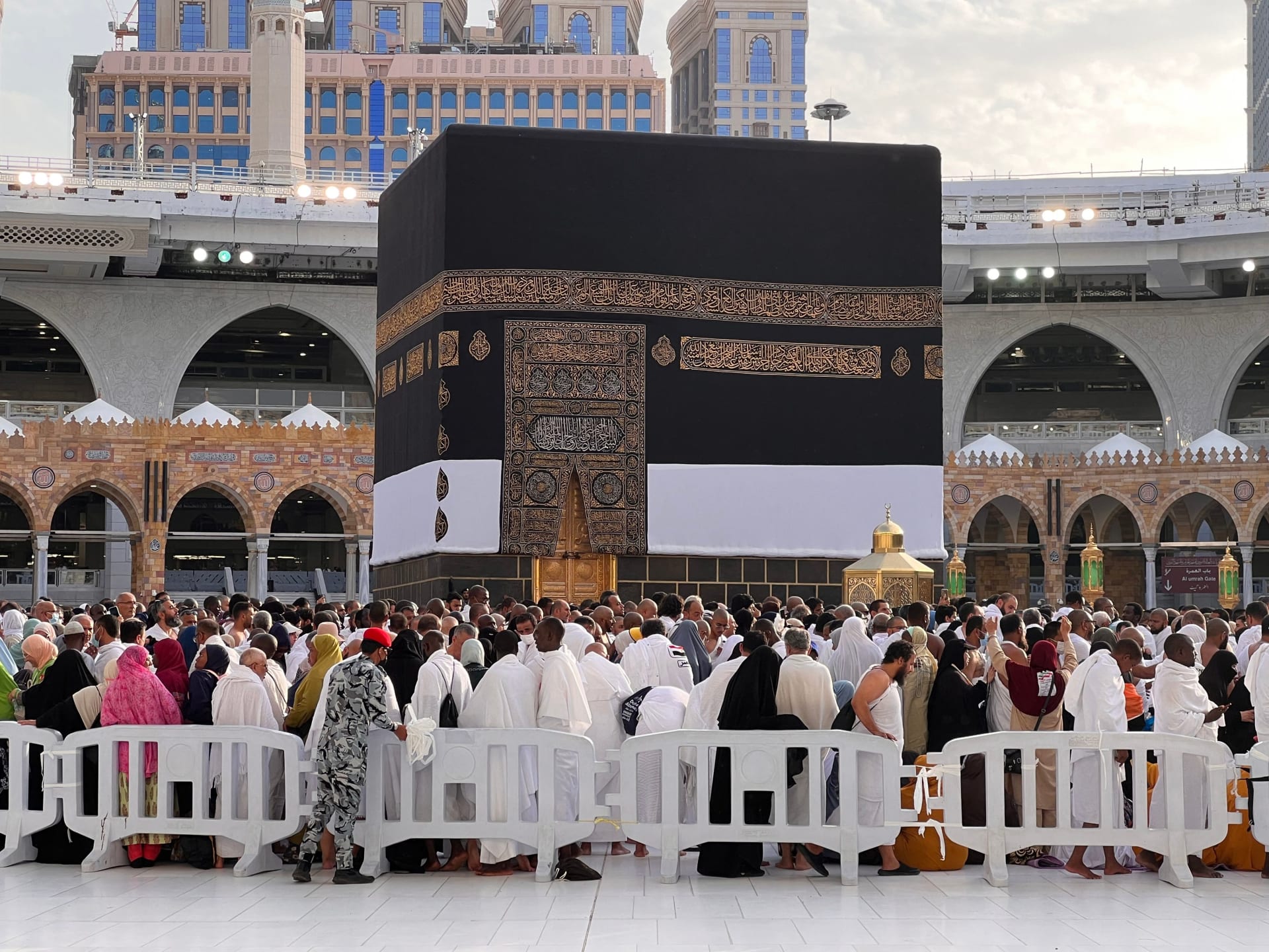 هل يمكن الحج بدون تصريح؟